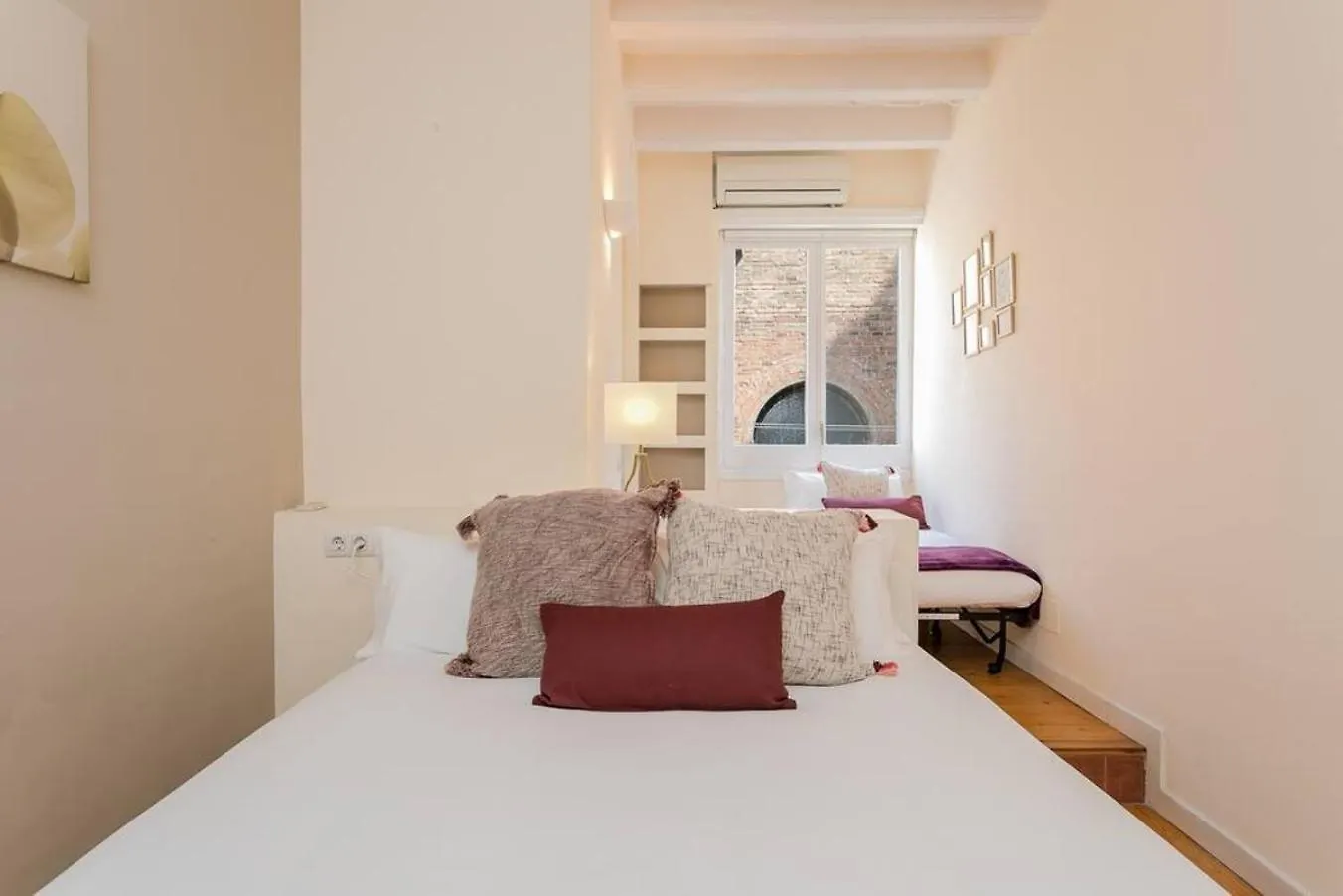 Luxurious With Awesome Rooftop Barselona 0*,  İspanya