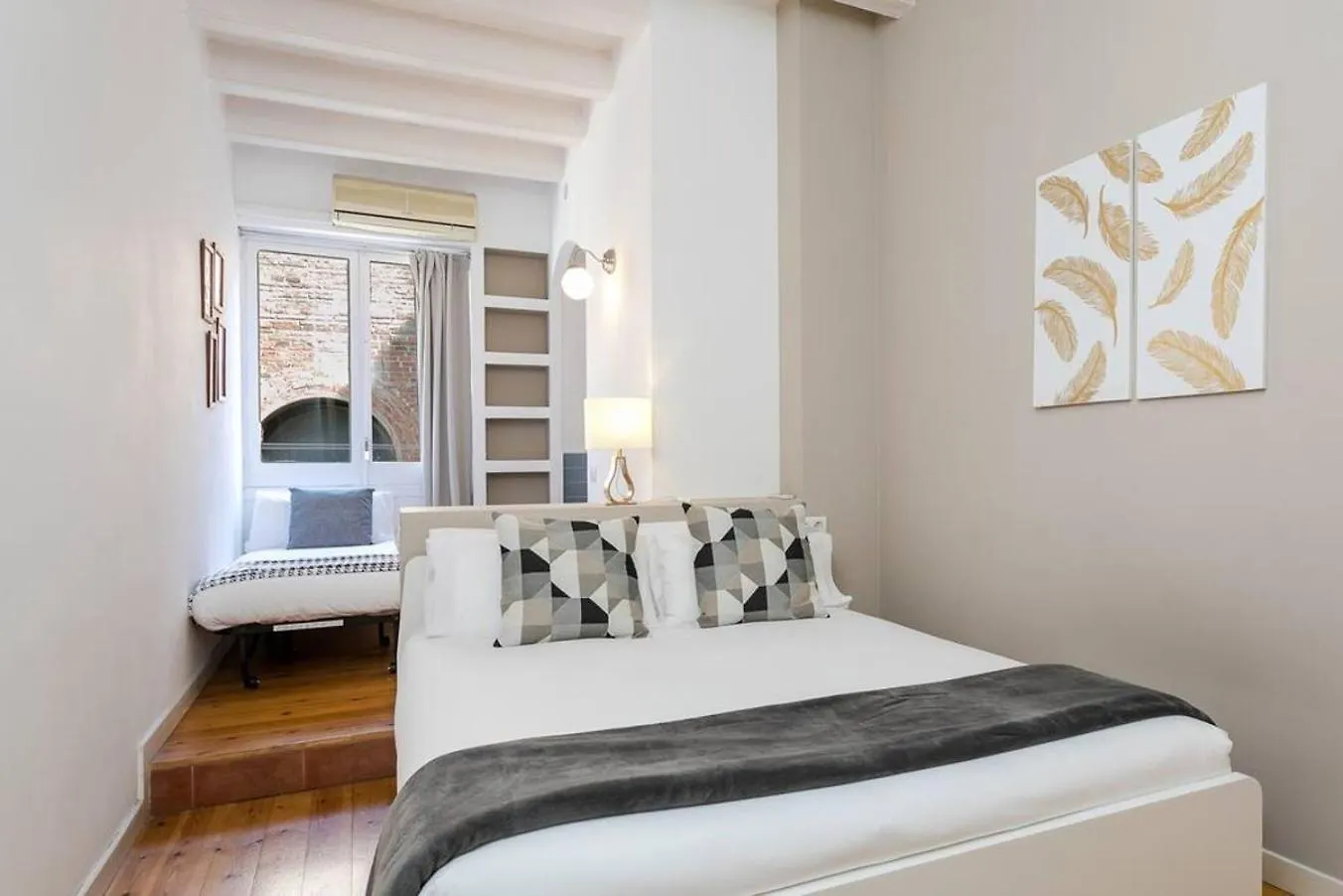 Luxurious With Awesome Rooftop Barcelona 0*,  Spain